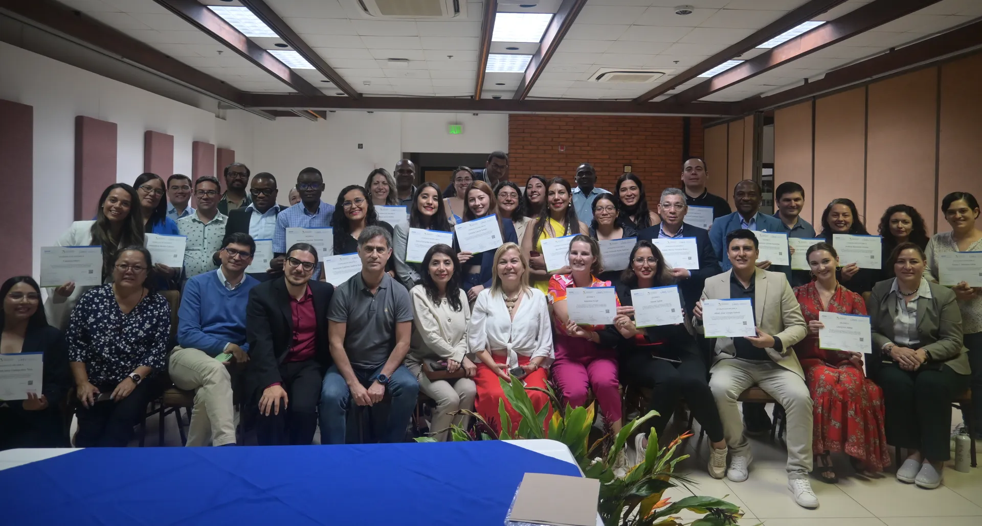 Ceremonia de graduación de la ESIES 2025, Costa Rica
